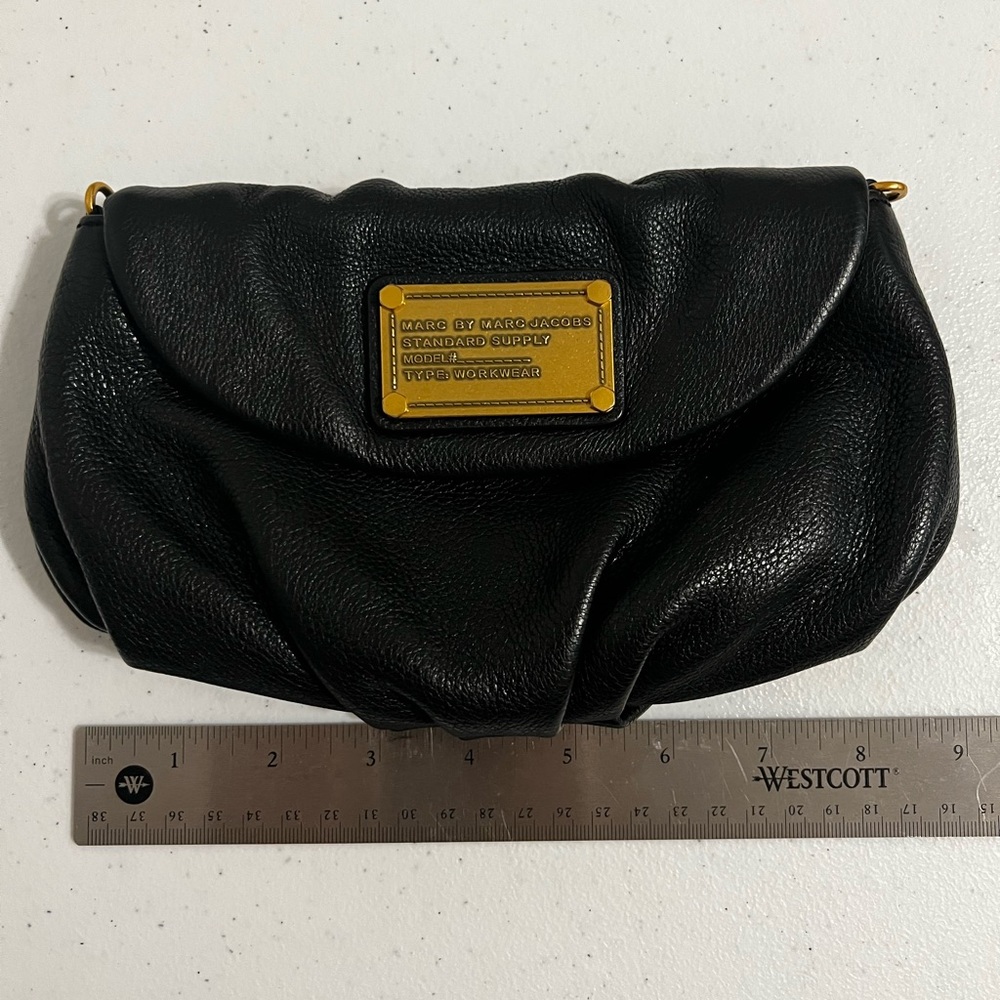 Marc Jacobs Karlie Q Removable Strap hand bag- Pebbled black leather